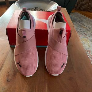 puma prowl slip on pink